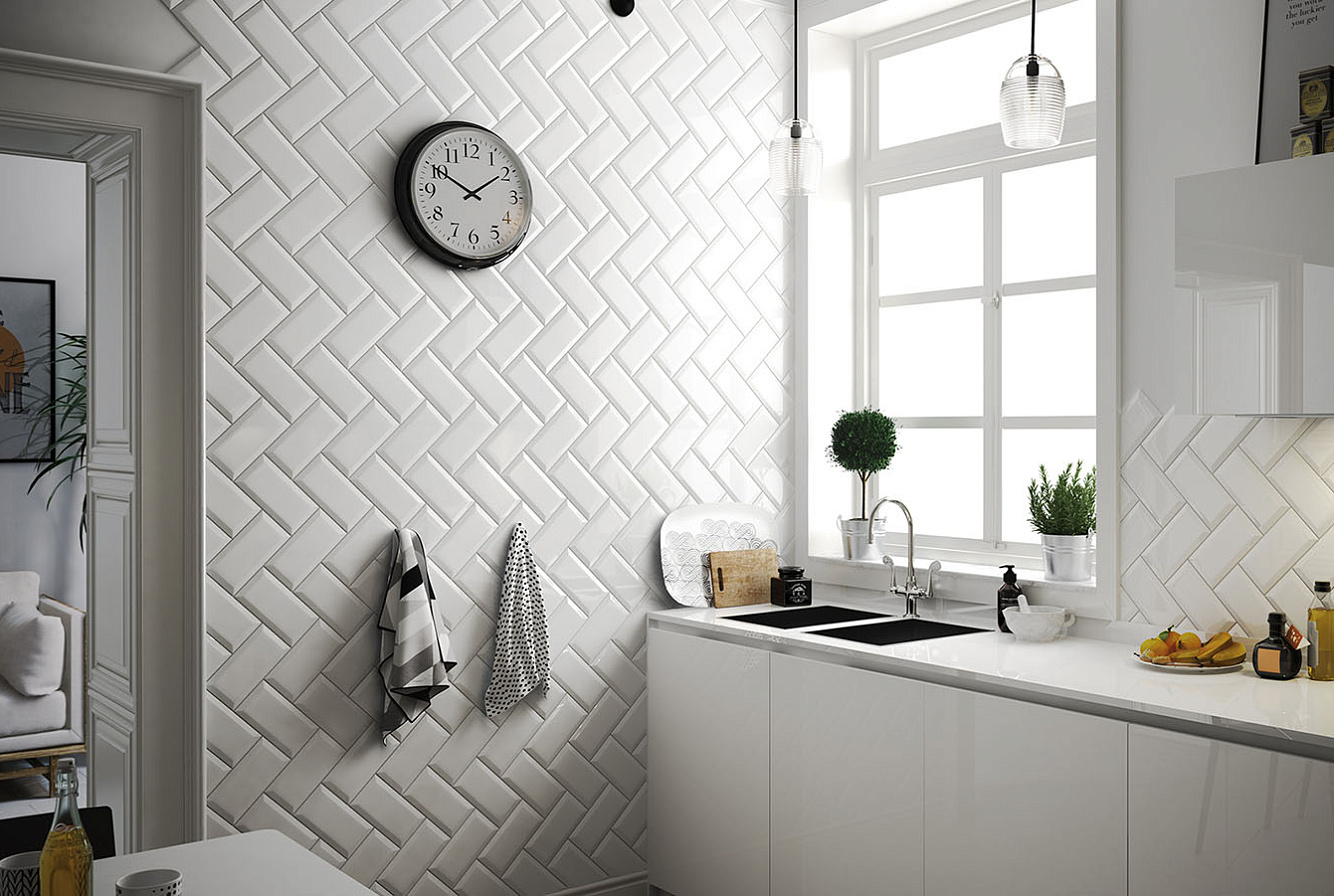 METRO WHITE